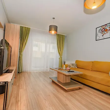 Moonlight Breeze Apartment